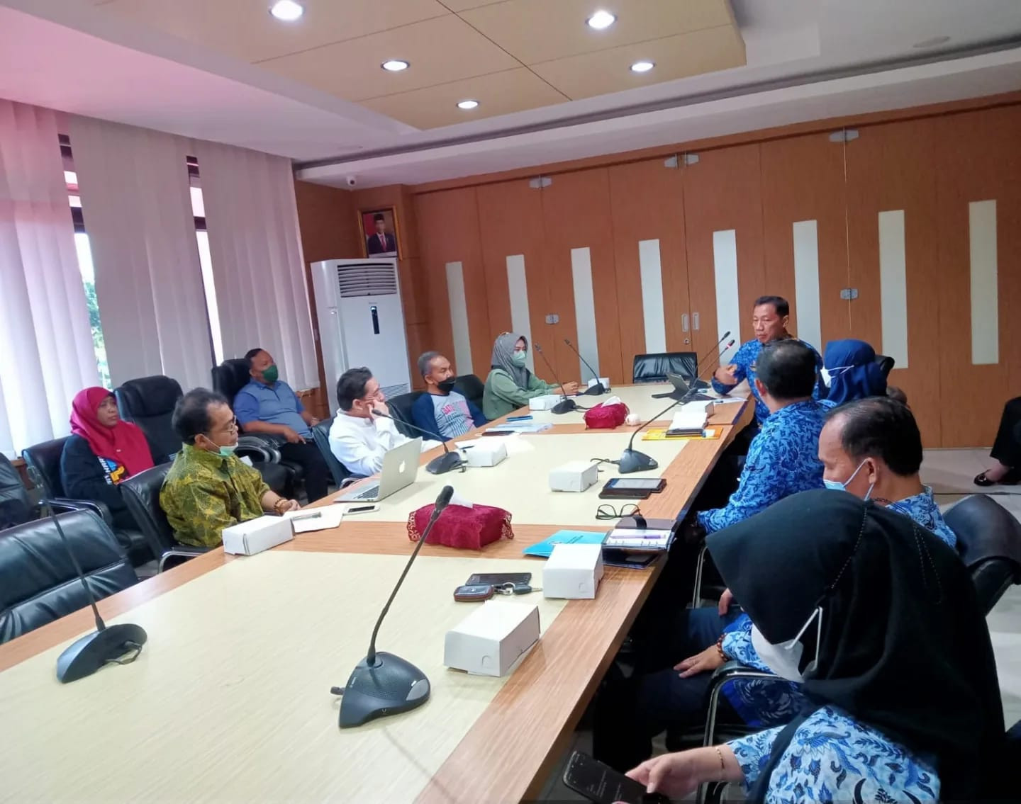 Dekan Fakultas Hukum Universitas Balikpapan Rapat dengan Dinas Tenaga Kerja Balikpapan